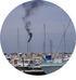 photo d'un dégazage aérien autour d'Esso à Fos-sur-Mer
